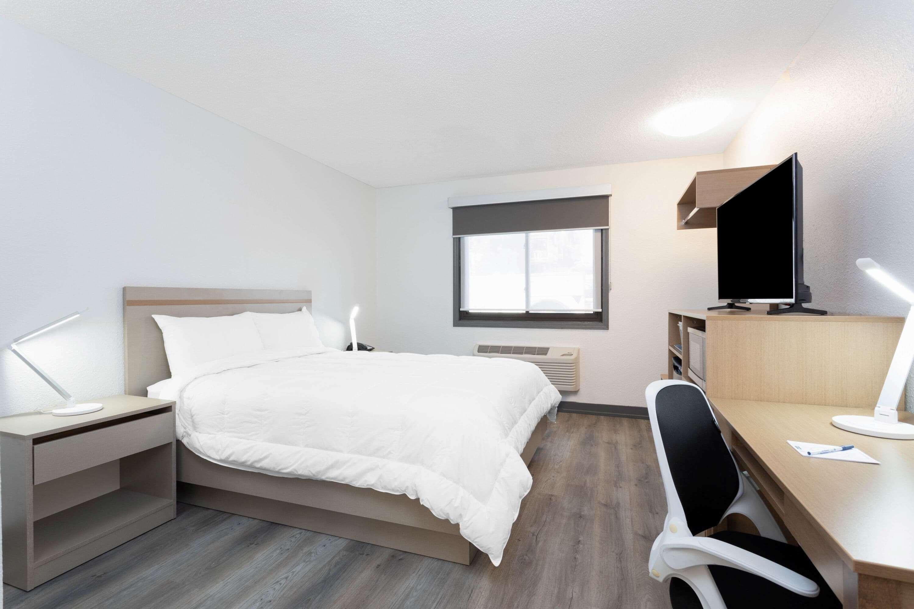 Travelodge By Wyndham Elkhart Exterior photo