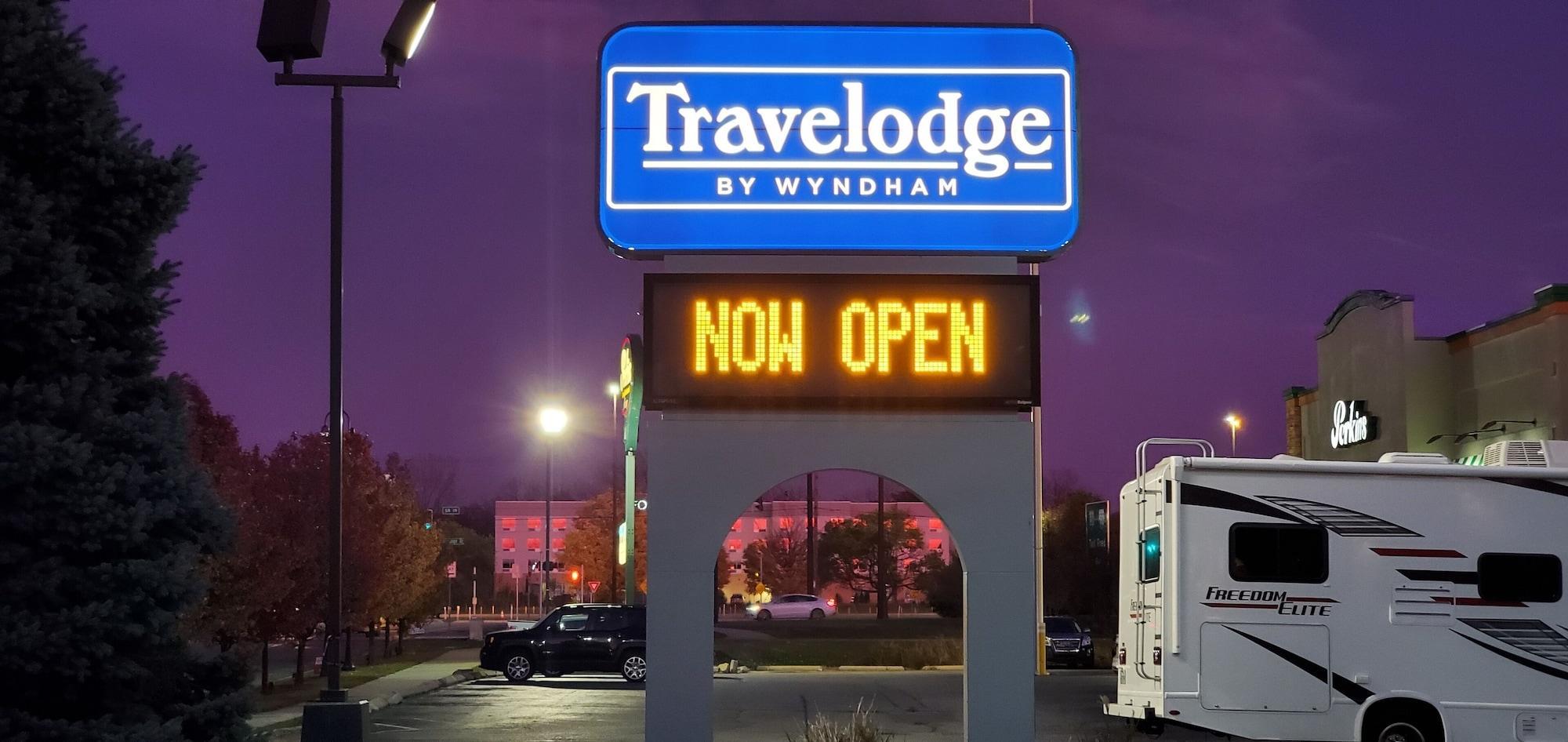 Travelodge By Wyndham Elkhart Exterior photo